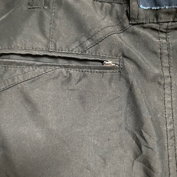 Hook & Tackle Surf & Turf Black Shorts - Picture 5 of 5